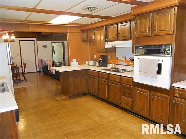 2023 North Quarry Road Trivoli, IL 61569 - Photo 19 of 32