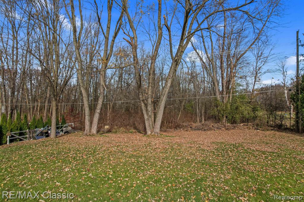 47230 West 11 Mile Road Novi, MI 48374 - Photo 40 of 42 Gallery Image 40