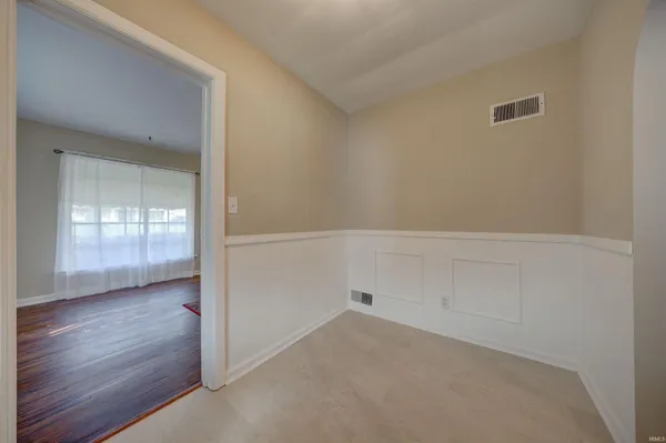 $168,500 | 1101 Ravenswood Drive, Evansville, IN 47714