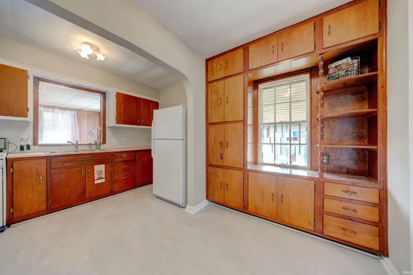 $168,500 | 1101 Ravenswood Drive, Evansville, IN 47714