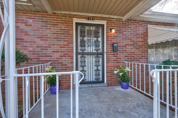 $168,500 | 1101 Ravenswood Drive, Evansville, IN 47714