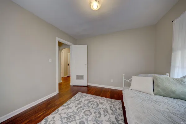 $168,500 | 1101 Ravenswood Drive, Evansville, IN 47714