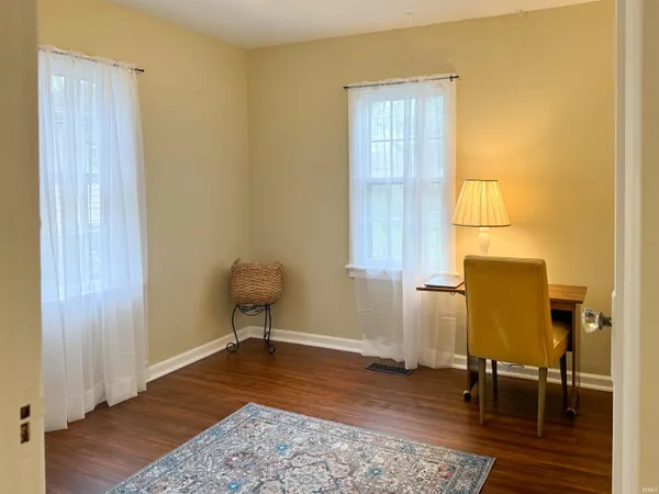 $168,500 | 1101 Ravenswood Drive, Evansville, IN 47714
