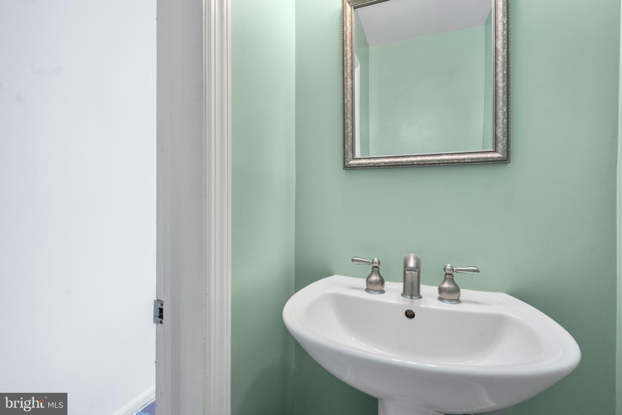 622 C Street Northeast Washington, DC 20002 - Photo 11 of 41 Gallery Image 11