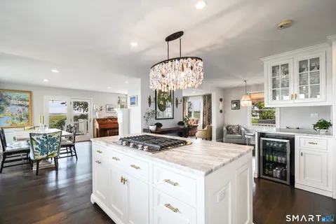 $1,289,000 | 18 Sailors Lane, Milford, CT 06460