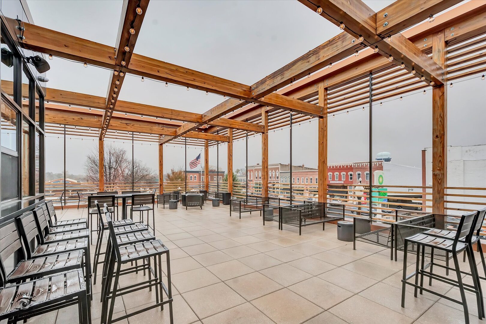 140 Washington Square Washington, IL 61571 - Photo 28 of 47 an outdoor seating