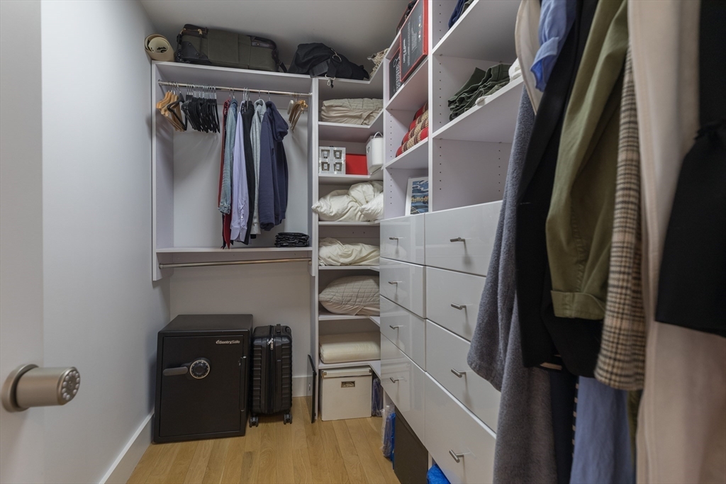 21 West Cedar Street, Unit 3 Boston, MA 02108 - Photo 21 of 37