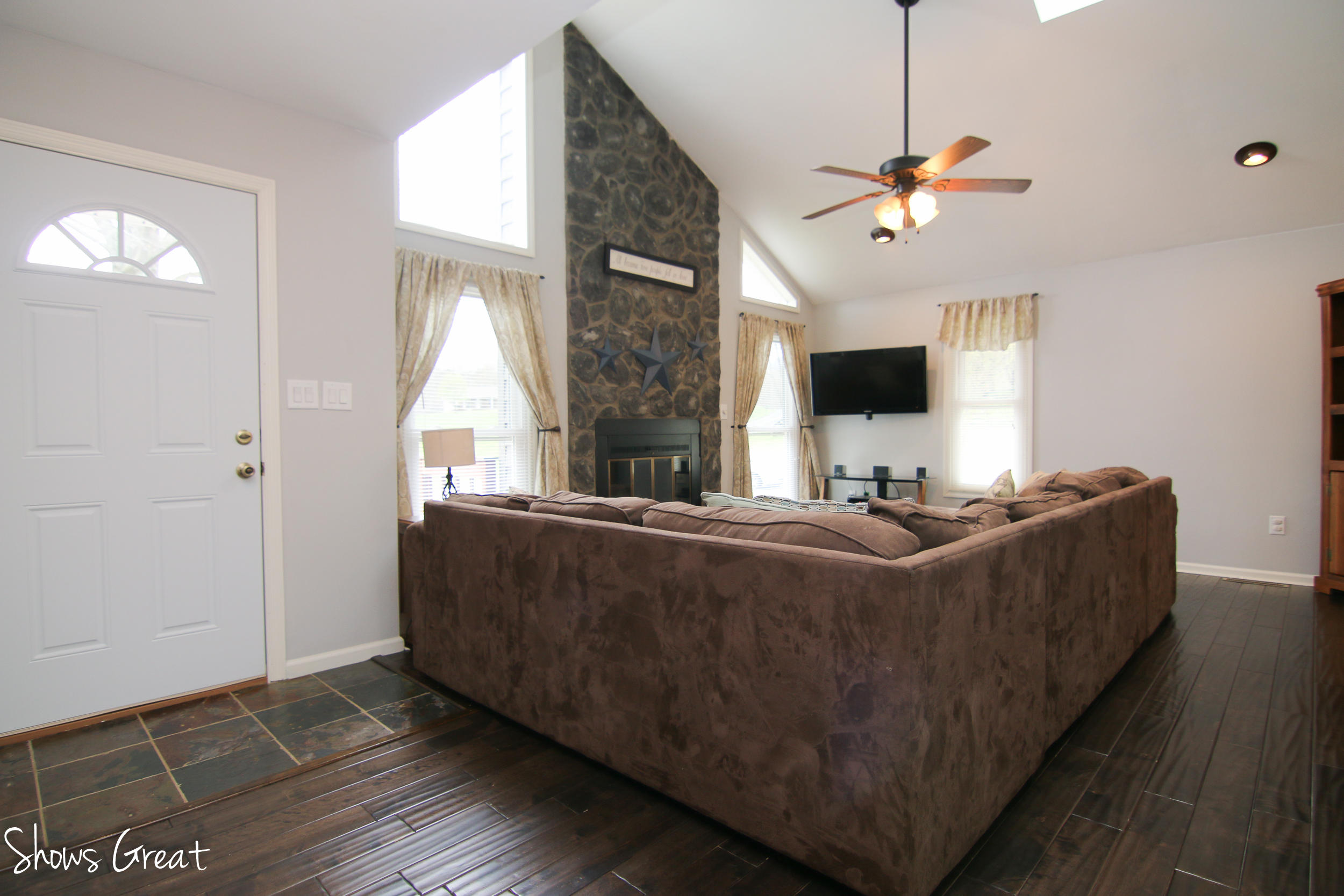 1839 Atkinson Hollow Road Vinton, VA 24179 - Photo 3 of 63 IMG_9694.jpg