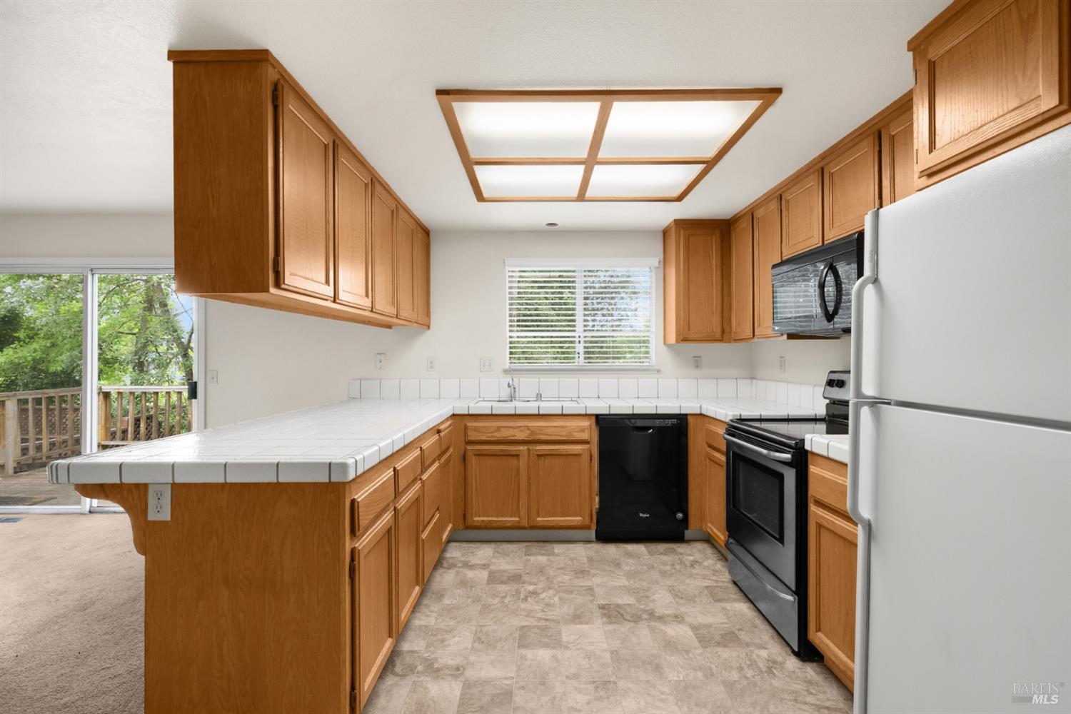 2319 Jennings Avenue Santa Rosa, CA 95401 - Photo 12 of 34