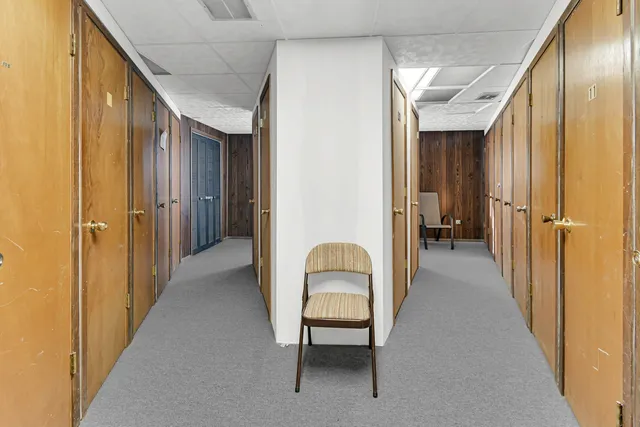 $182,000 | 7100 West 95th Street, Unit 111, Oak Lawn, IL 60453