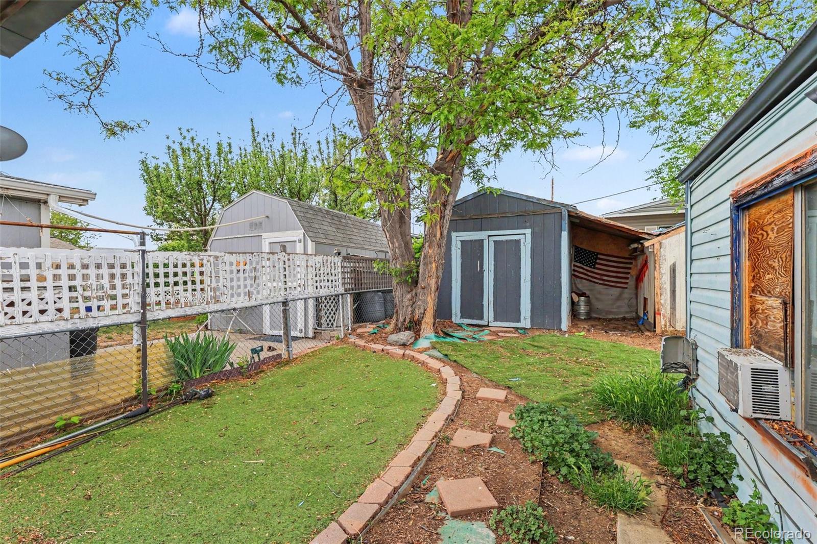 9037 Rampart Street Denver, CO 80260 - Photo 10 of 11