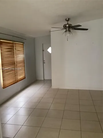 $309,500 | 19800 Southwest 180th Avenue, Miami, FL 33187