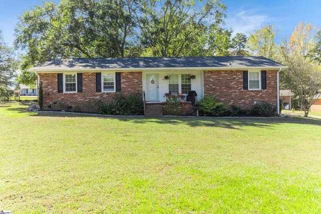 $244,000 | 8 Pinecrest Drive, Williamston, SC 29697
