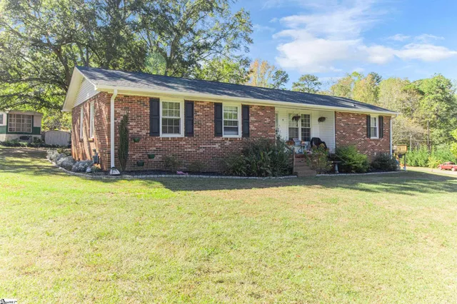 $244,000 | 8 Pinecrest Drive, Williamston, SC 29697