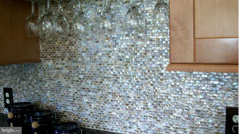 318 Delight Meadows Road Reisterstown, MD 21136 - Photo 14 of 30 Kitchen - polished sea shell backsplash