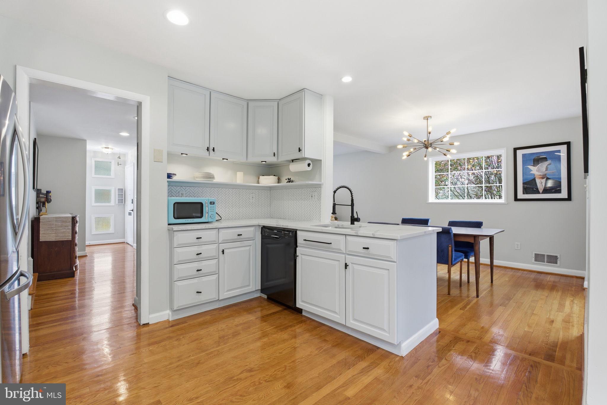 7713 Massena Road Bethesda, MD 20817 - Photo 4 of 39 Gallery Image 4