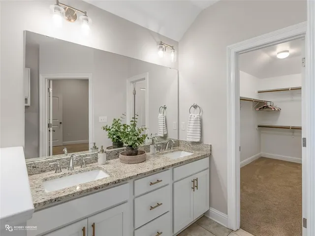 $299,900 | 552 Brunswick Gardens, Haughton, LA 71037