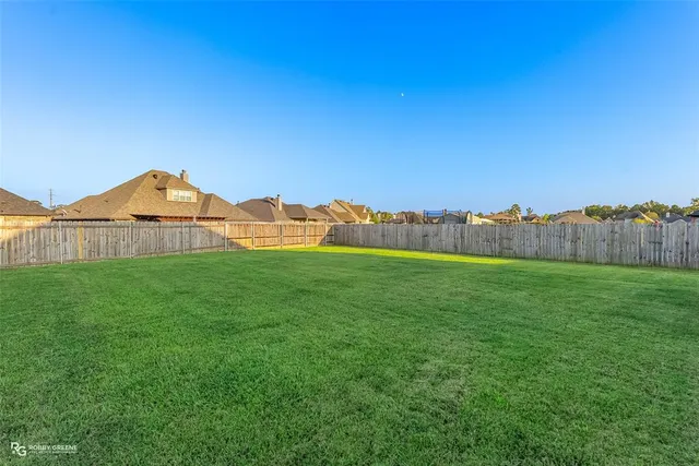 $299,900 | 552 Brunswick Gardens, Haughton, LA 71037