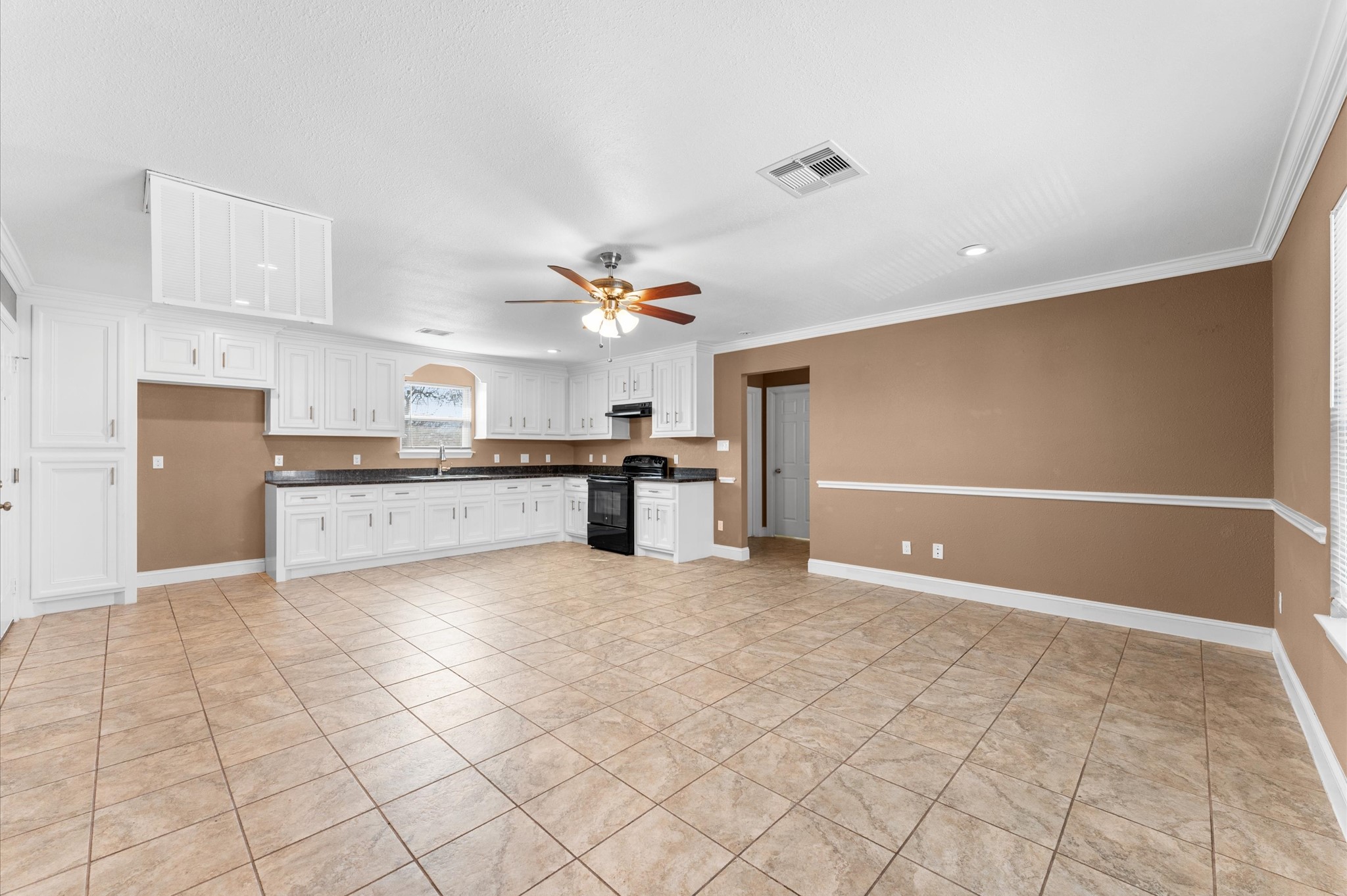 8221 Brockton Street Houston, TX 77017 - Photo 13 of 32