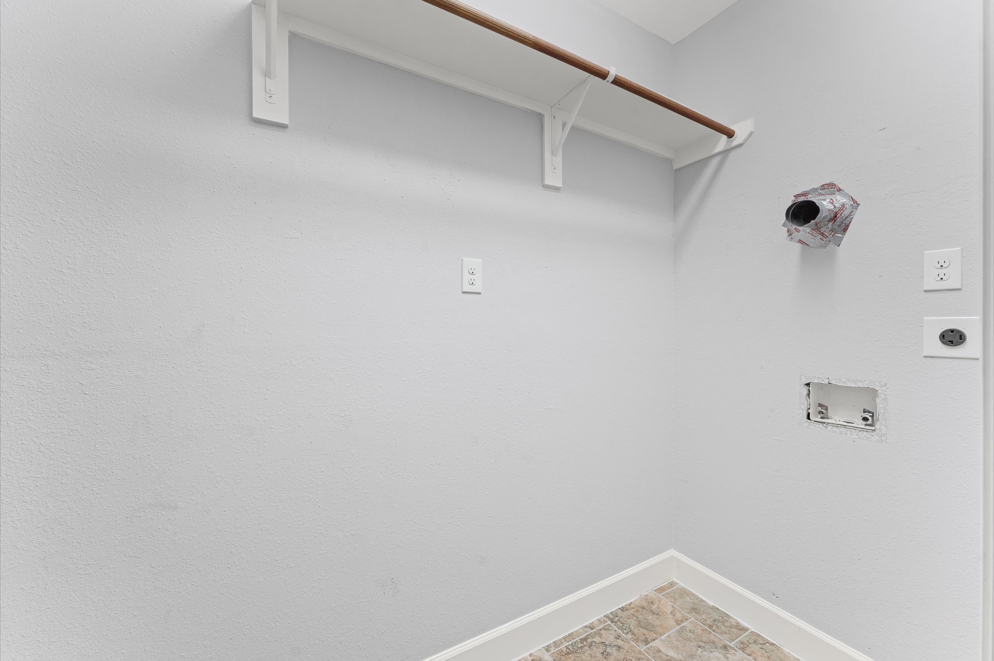 8221 Brockton Street Houston, TX 77017 - Photo 30 of 32 a view of a small space