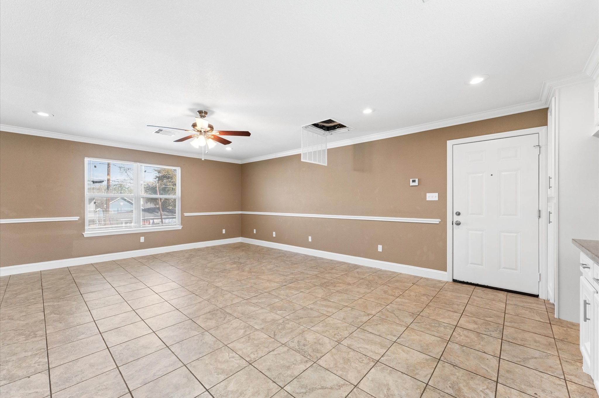 8221 Brockton Street Houston, TX 77017 - Photo 9 of 32
