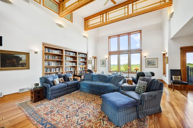 $4,500,000 | 852 County Rd Jg, Mount Horeb, WI 53572