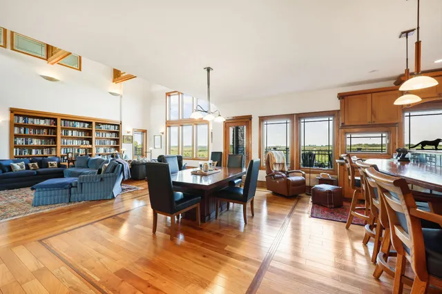 $4,500,000 | 852 County Rd Jg, Mount Horeb, WI 53572