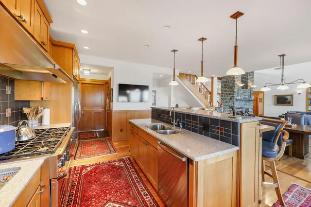 $4,500,000 | 852 County Rd Jg, Mount Horeb, WI 53572