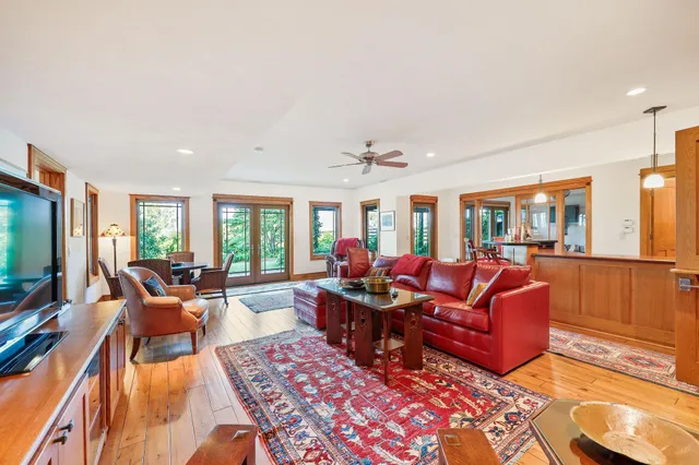 $4,500,000 | 852 County Rd Jg, Mount Horeb, WI 53572