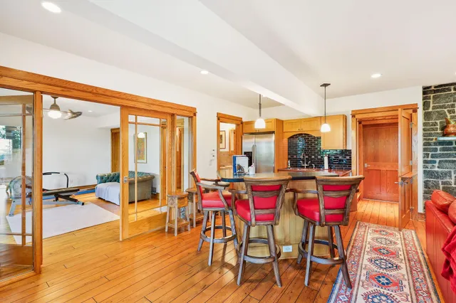 $4,500,000 | 852 County Rd Jg, Mount Horeb, WI 53572