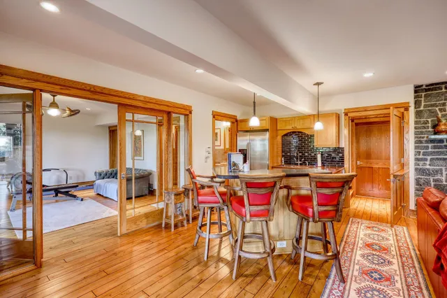 $4,500,000 | 852 County Rd Jg, Mount Horeb, WI 53572