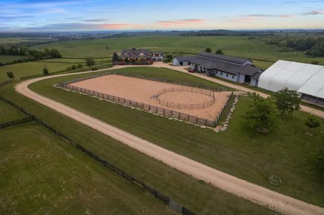 $4,500,000 | 852 County Rd Jg, Mount Horeb, WI 53572