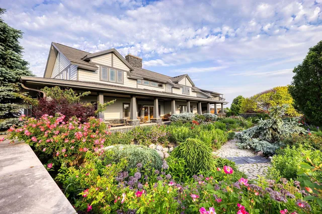 $4,500,000 | 852 County Rd Jg, Mount Horeb, WI 53572