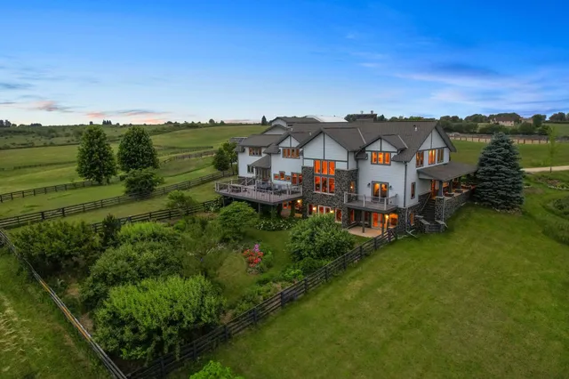 $4,500,000 | 852 County Rd Jg, Mount Horeb, WI 53572