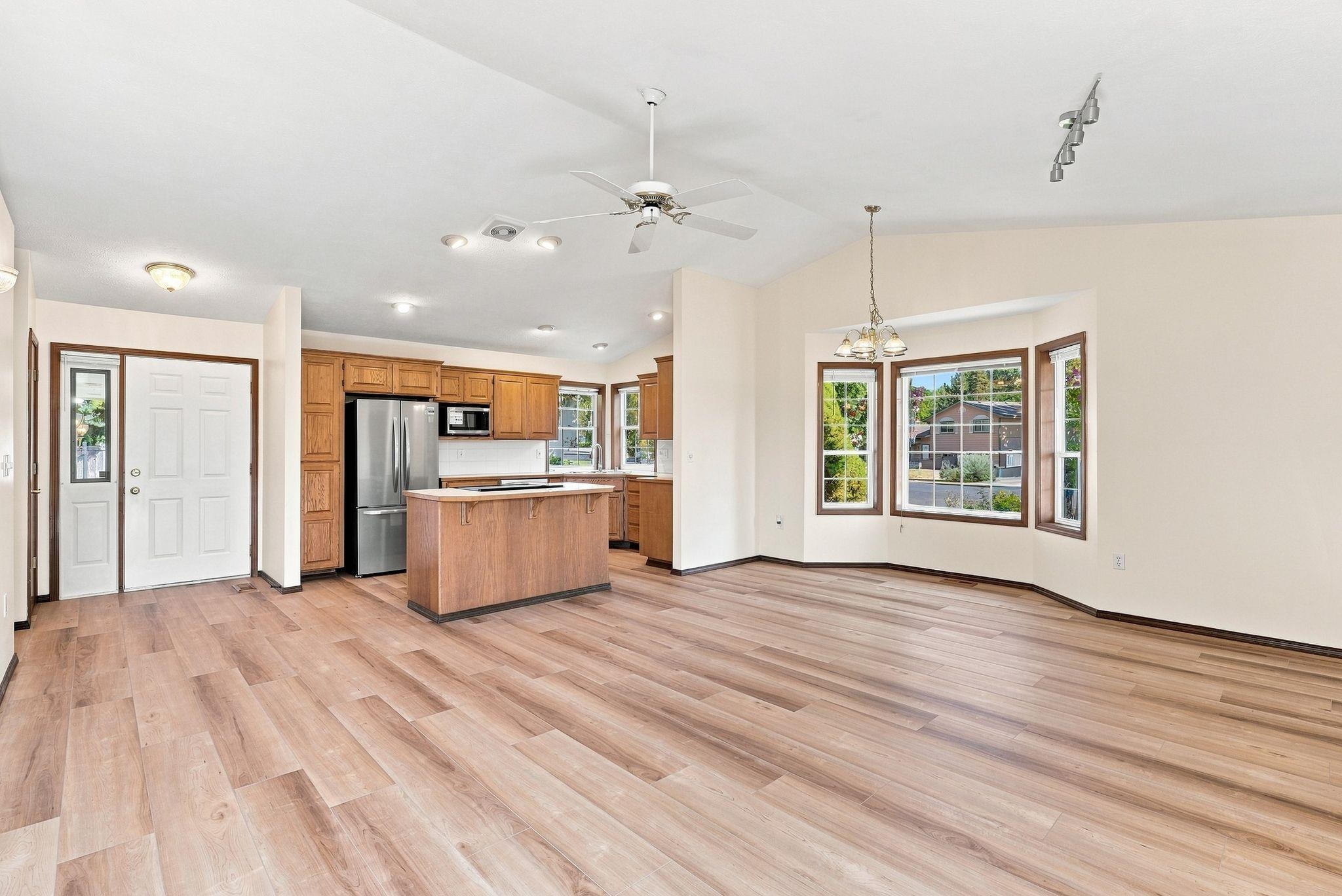 4526 South Cook Street Spokane, WA 99223 - Photo 5 of 23 Gallery Image 5