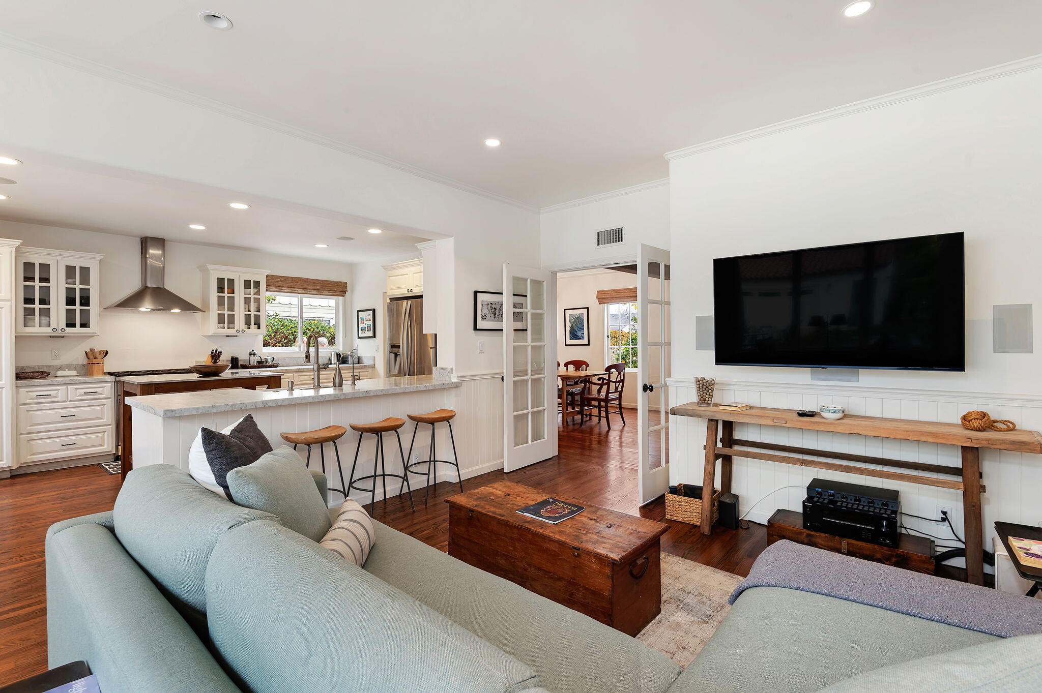 3020 Puesta Del Sol Santa Barbara, CA 93105 - Photo 12 of 33 a living room with furniture and a flat screen tv