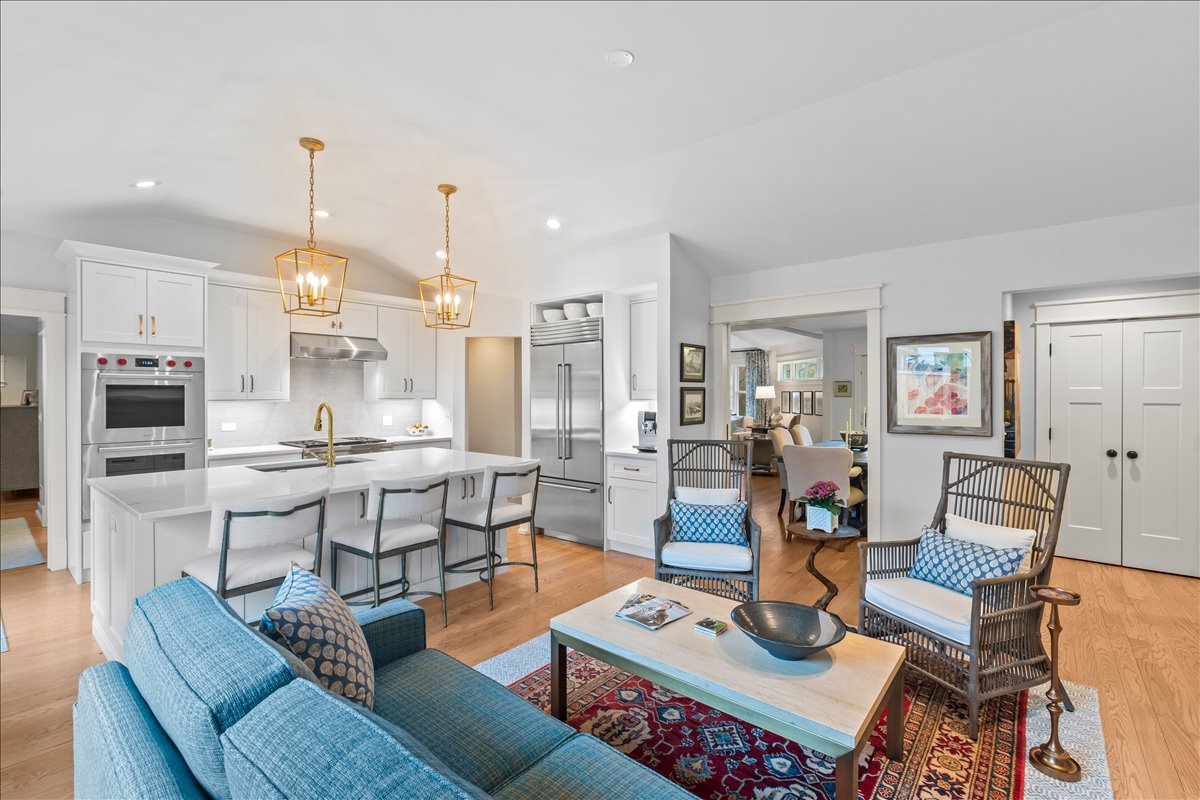 140 West Old Elm Road Lake Forest, IL 60045 - Photo 17 of 38 a living room with furniture and kitchen view