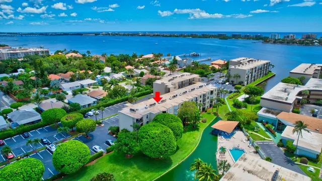 $2,000 | 890 North Federal Highway, Unit 206, Lantana, FL 33462