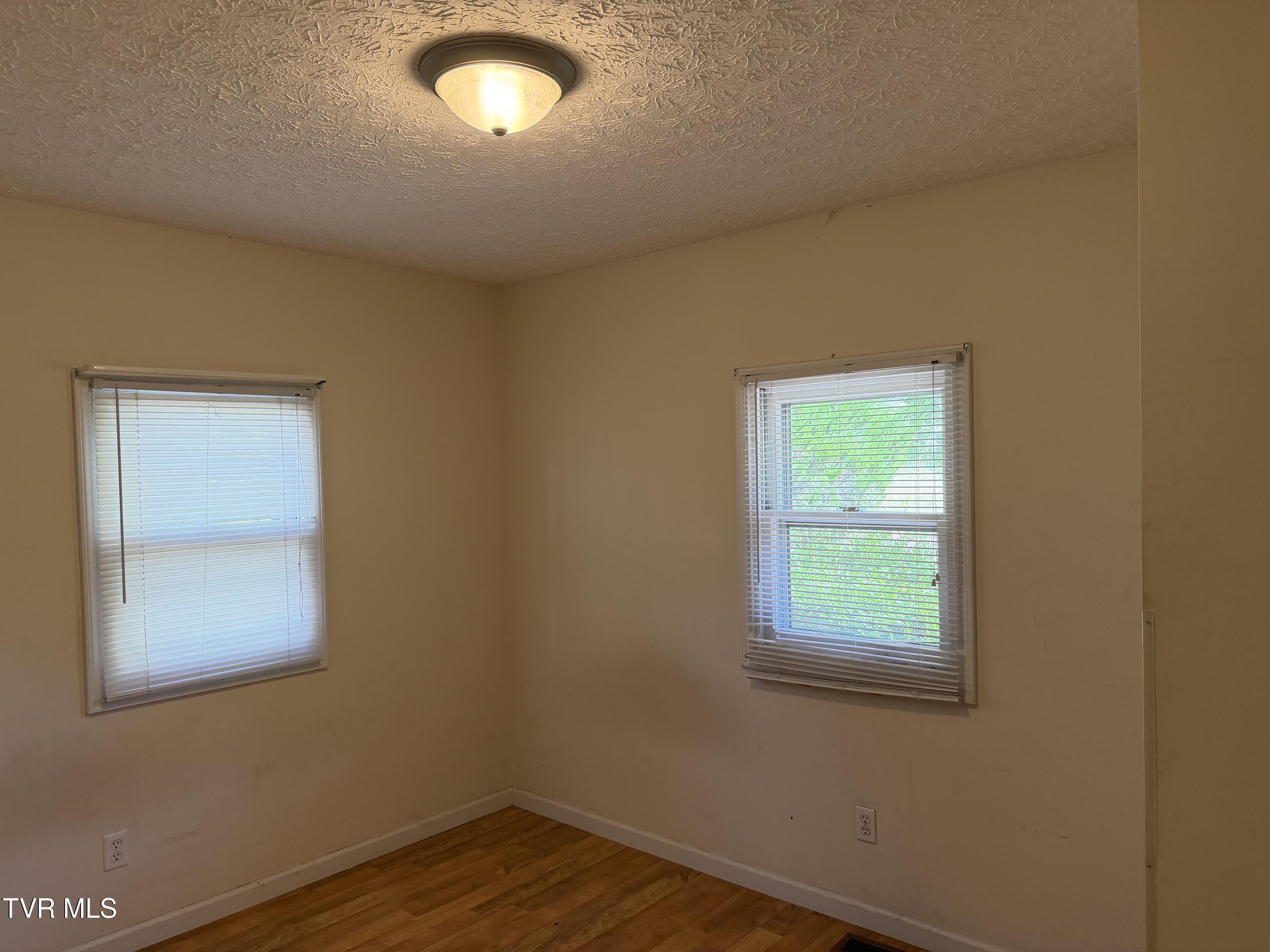 177 Shipp Springs Road Kingsport, TN 37660 - Photo 10 of 27 IMG_4908