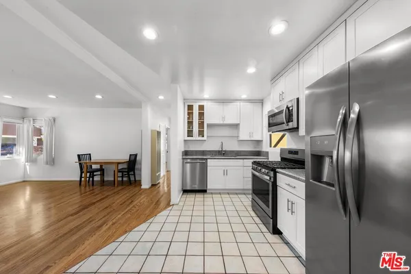 $3,050 | 2010 Virginia Avenue, Unit B, Santa Monica, CA 90404