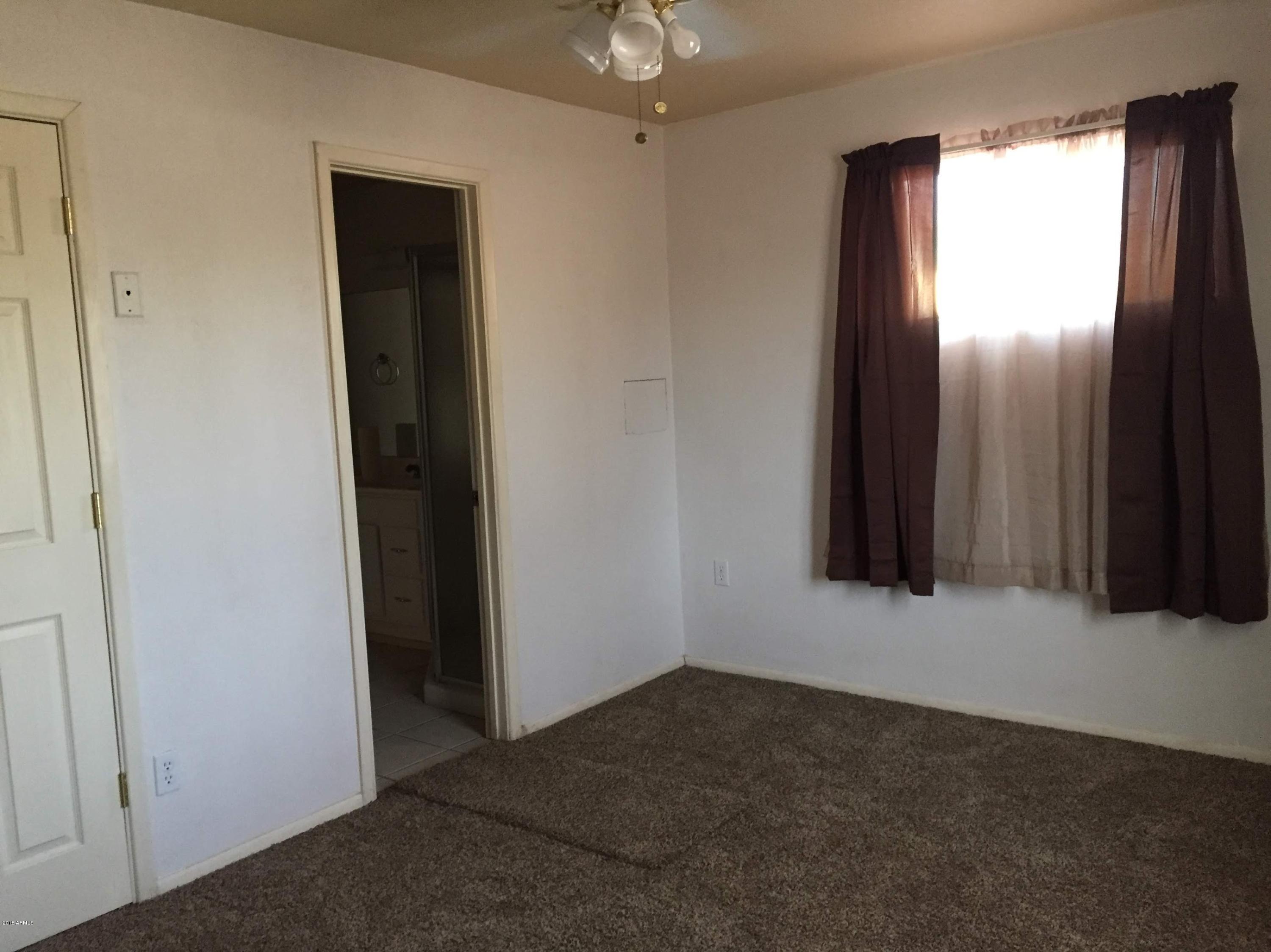 740 East Hatcher Road Phoenix, AZ 85020 - Photo 4 of 15 IMG_0705