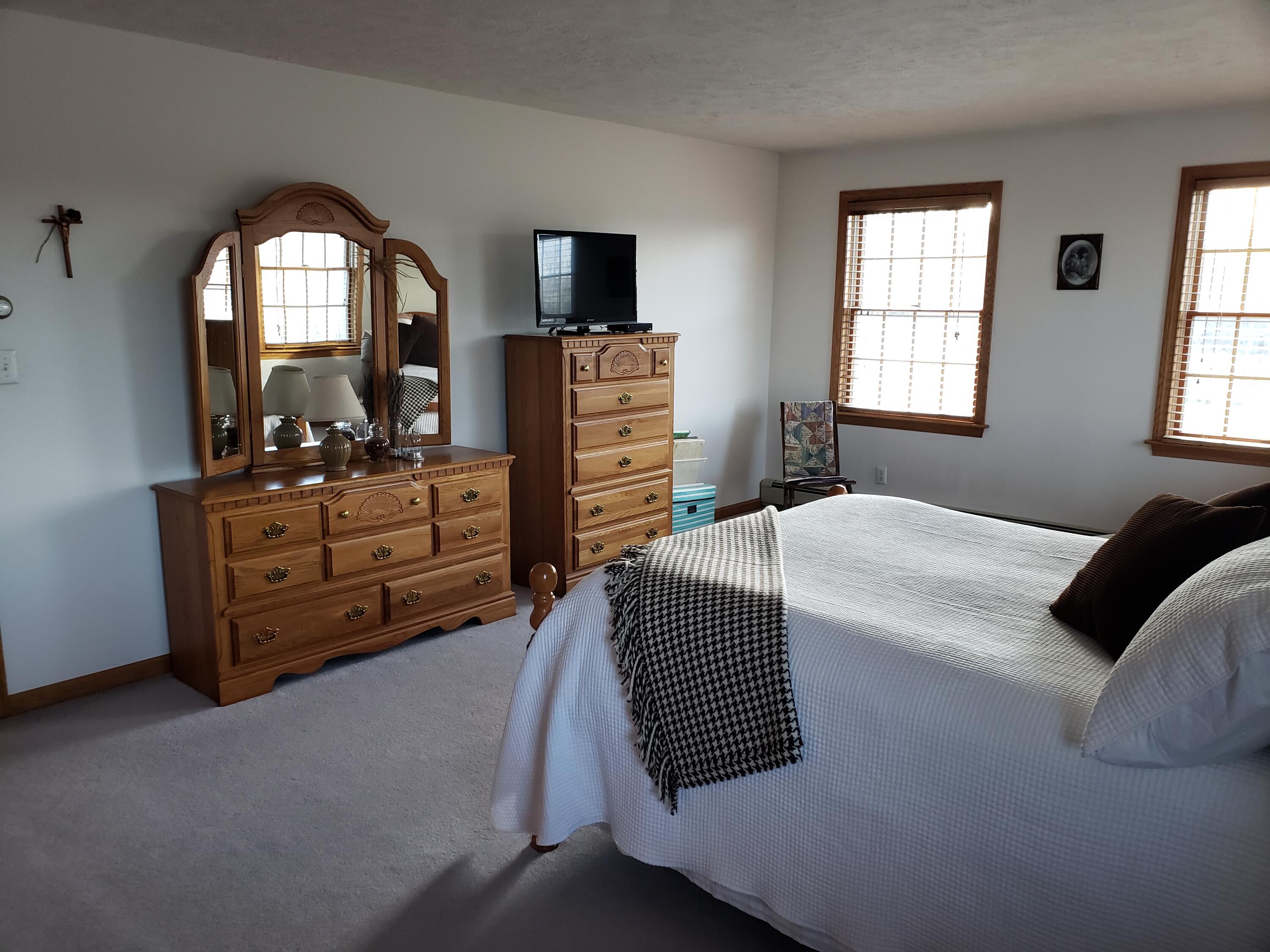 647 Franklin Road Jay, ME 04239 - Photo 49 of 73 20220322_171725