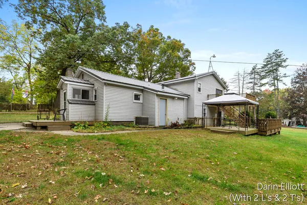 $242,500 | 3721 East Stage Road, Ionia, MI 48846