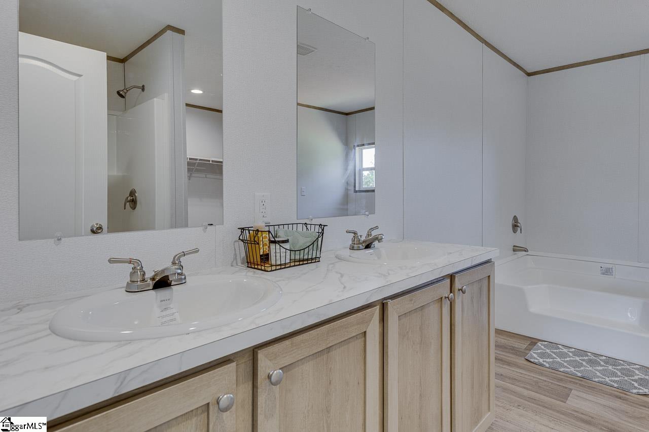 101 Garnet Lane Easley, SC 29640 - Photo 20 of 28