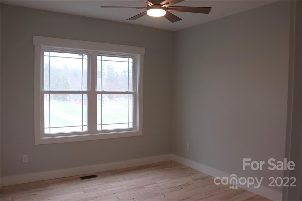 307 Walnut Ridge Lane Weaverville, NC 28787 - Photo 17 of 32 Gallery Image 17