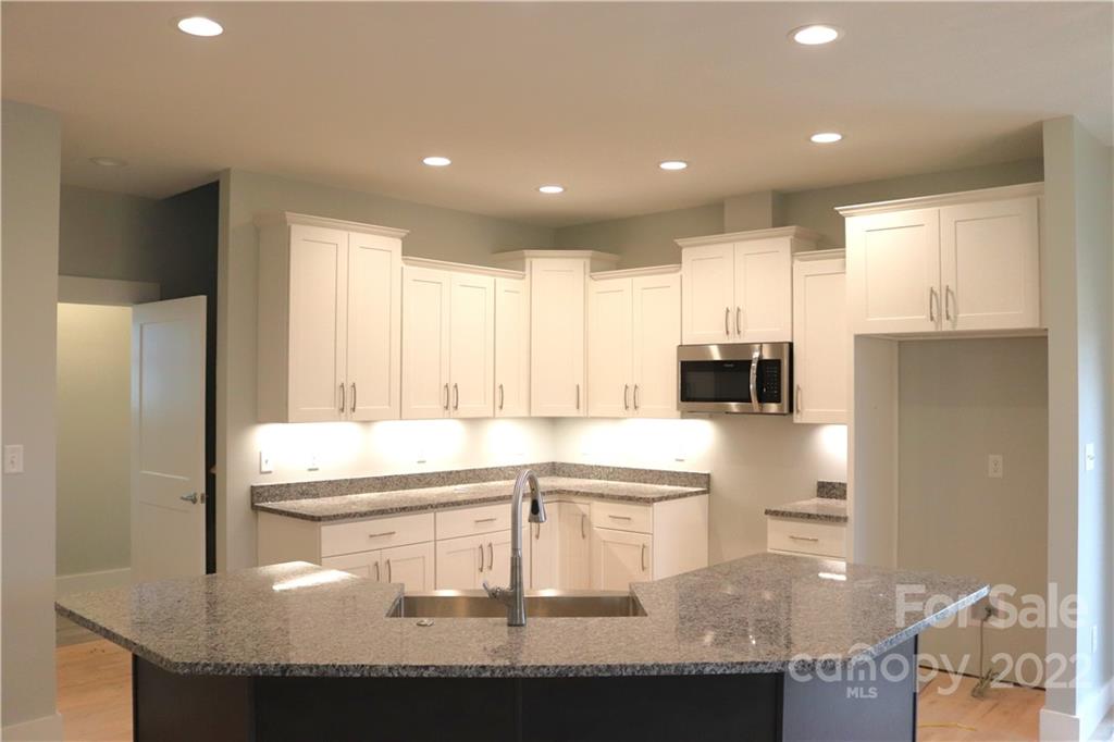 307 Walnut Ridge Lane Weaverville, NC 28787 - Photo 7 of 32 Gallery Image 7