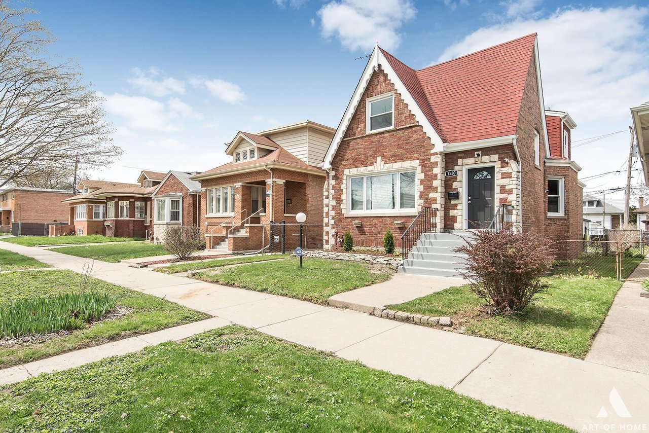 7830 South Merrill Avenue Chicago, IL 60649 - Photo 2 of 47