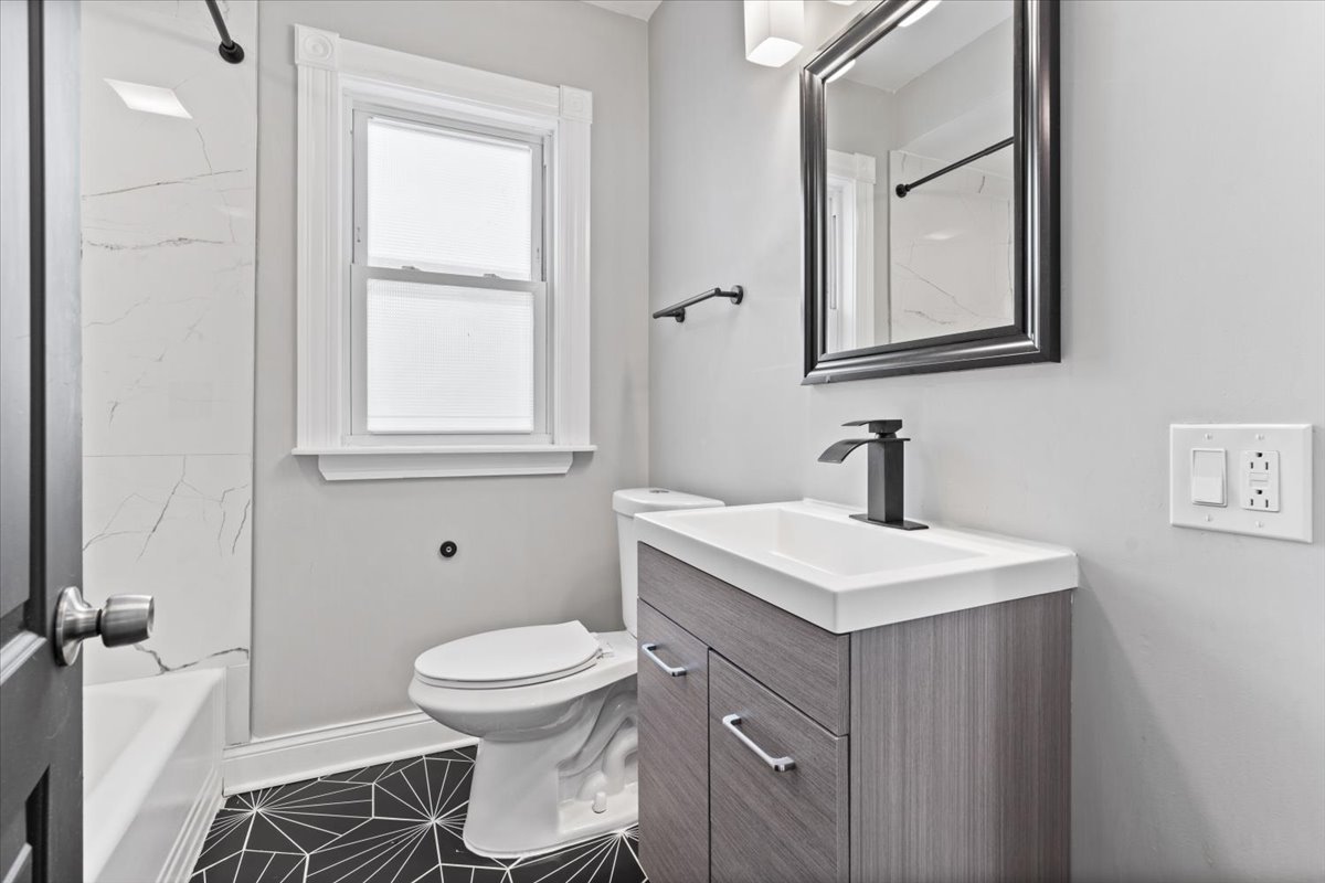 7830 South Merrill Avenue Chicago, IL 60649 - Photo 22 of 47