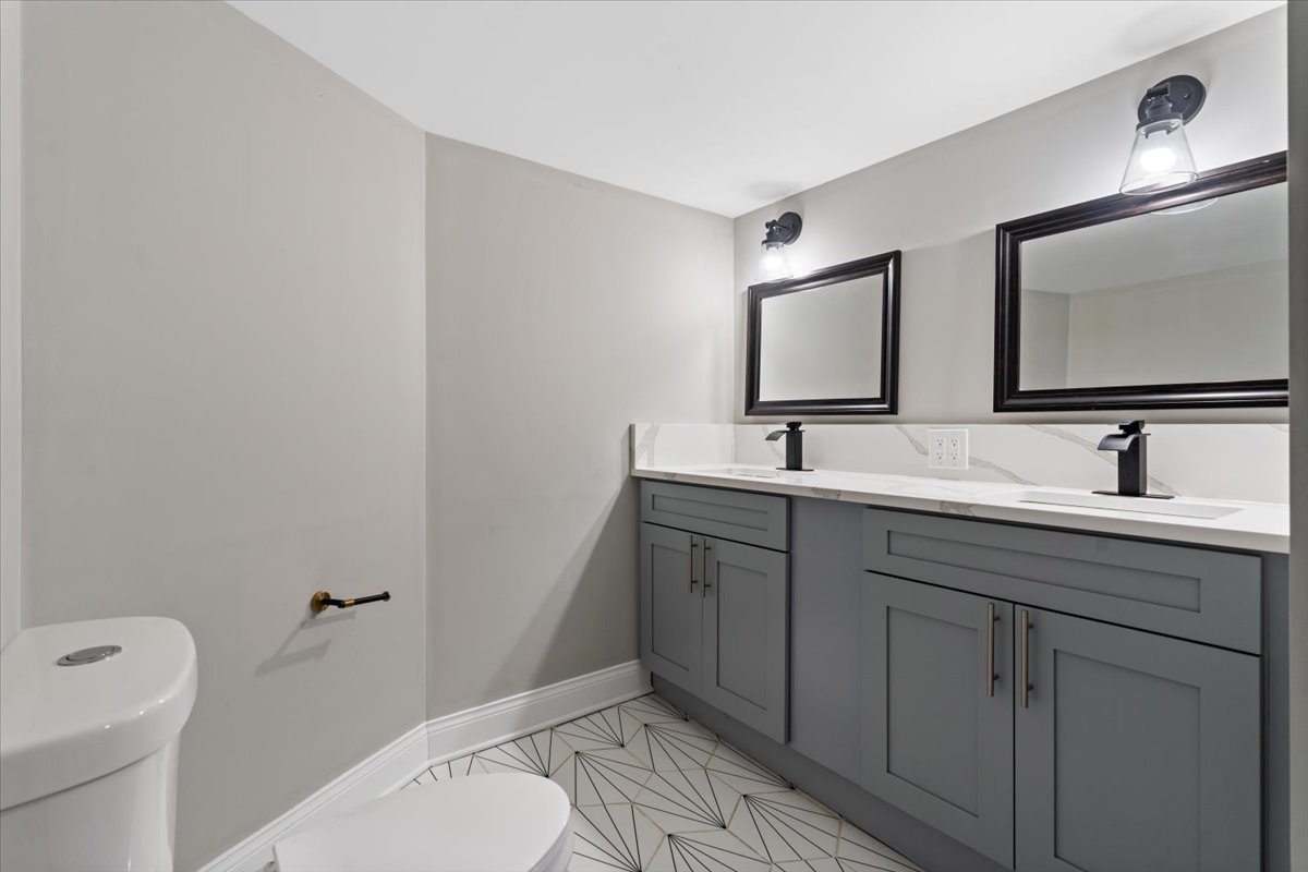 7830 South Merrill Avenue Chicago, IL 60649 - Photo 45 of 47