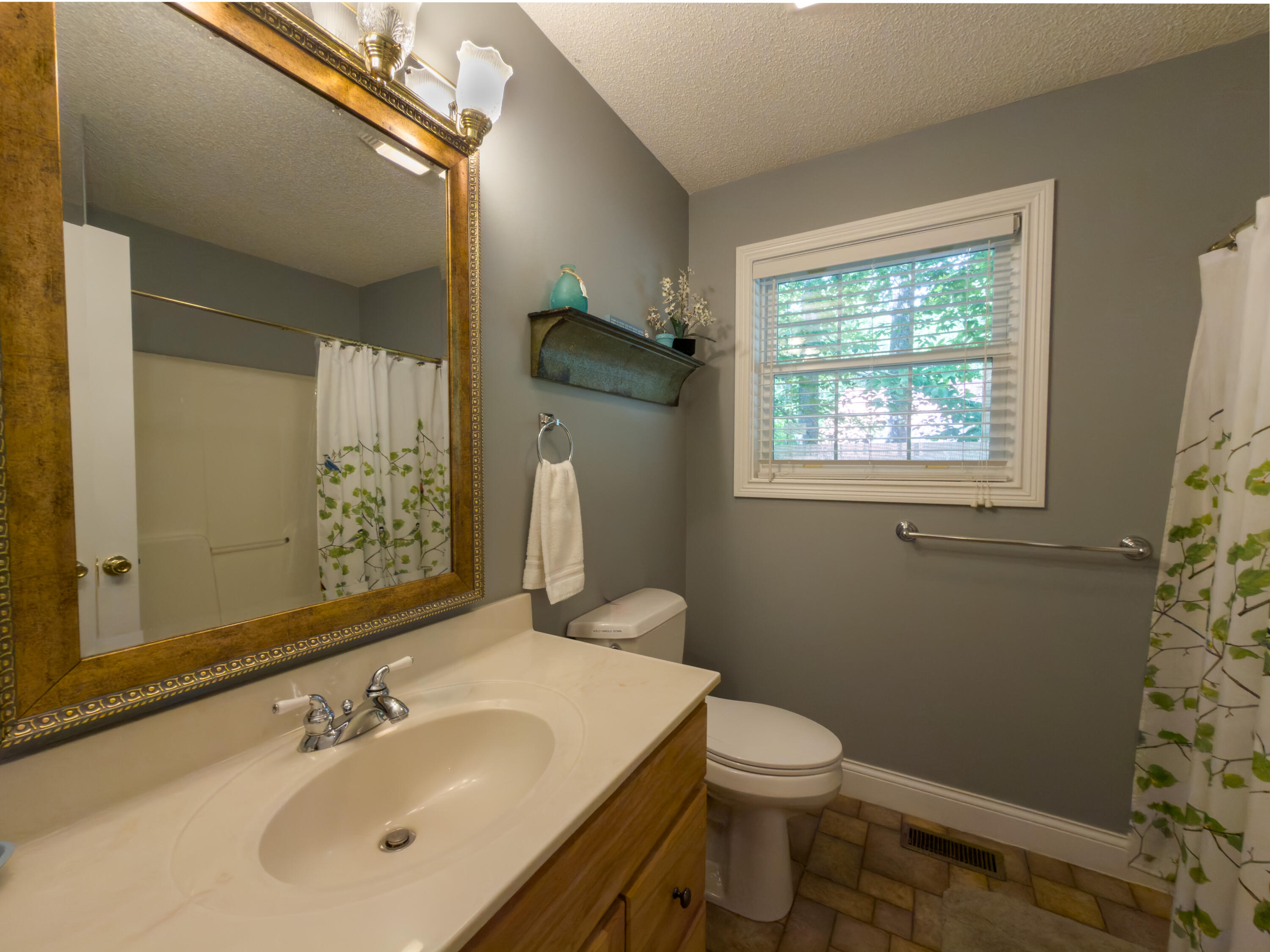253 Stoneybrook Road Burnside, KY 42519 - Photo 32 of 61 Bathroom 2
